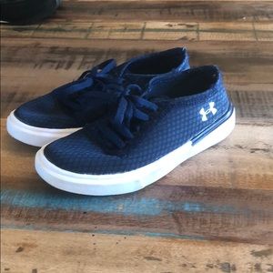Under Armour navy blue shoes size 11